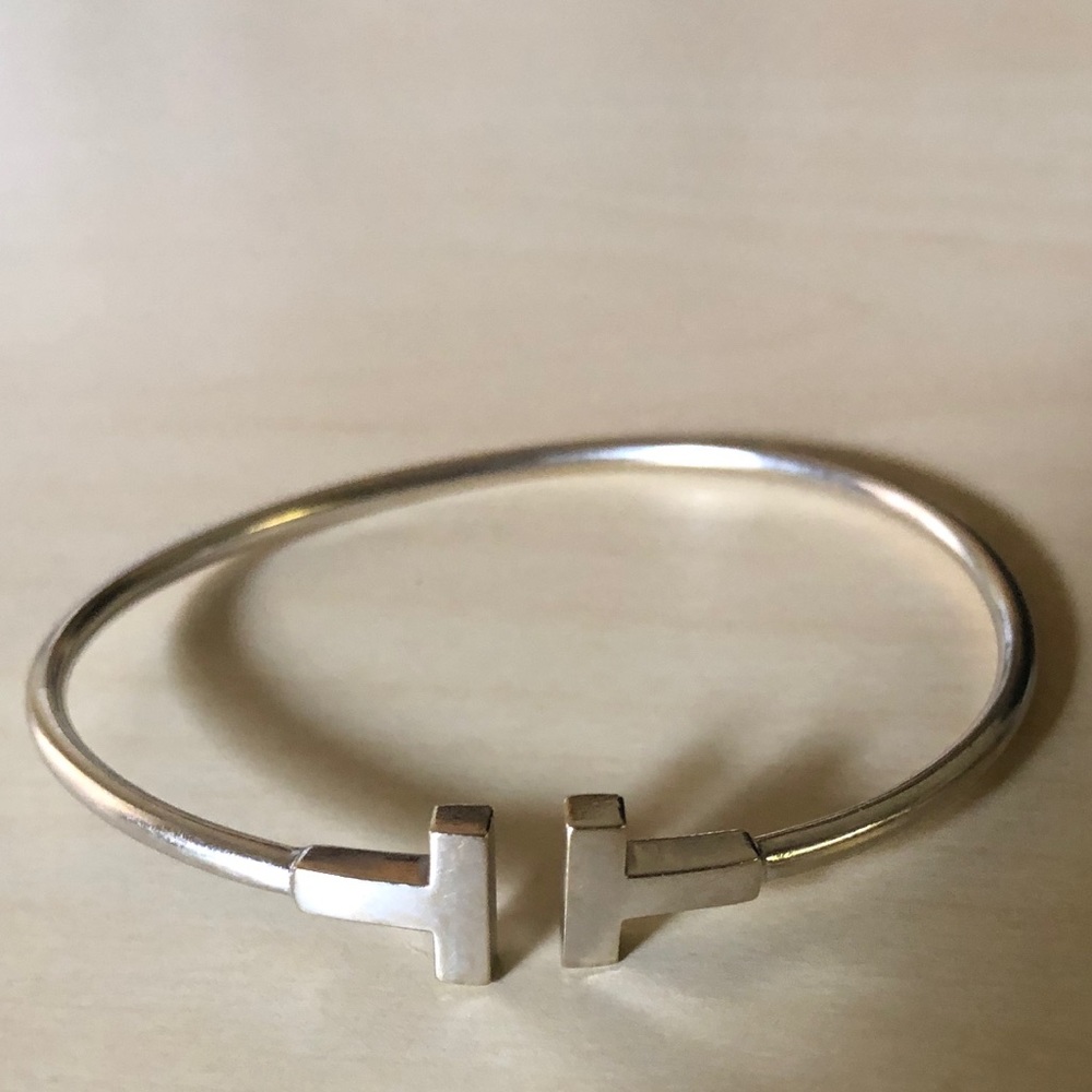 Tiffany & Co.T 18k White Gold Wire Bracelet - Picture 8 of 8